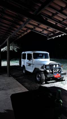 TOYOTA BANDEIRANTE 3.7 BJ50LV 4X4 TETO RIGIDO DIESEL 2P MANUAL